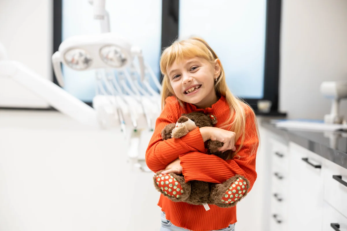 Tres técnicas de sedación dental que transforman la experiencia de los niños en el dentista Tres técnicas de sedación dental que transforman la experiencia de los niños en el dentista